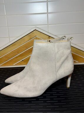 EN THREAD Pointed Toe Light Gray lilac suede  Ankle Booties with heel - 10